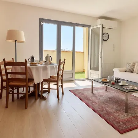 De - 5 Min Du Port, Terrasse, Parking Gratuit *